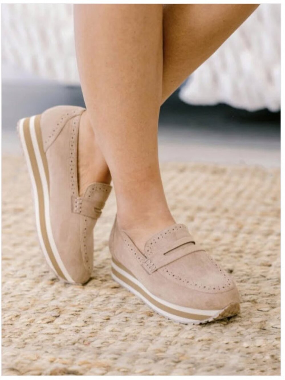 Dolce Vita Beige Suede Platform Penny Loafers Brogue Chunky Sz 9.5